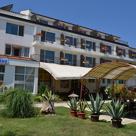 Hotel Jasmine Byala  Exterior photo